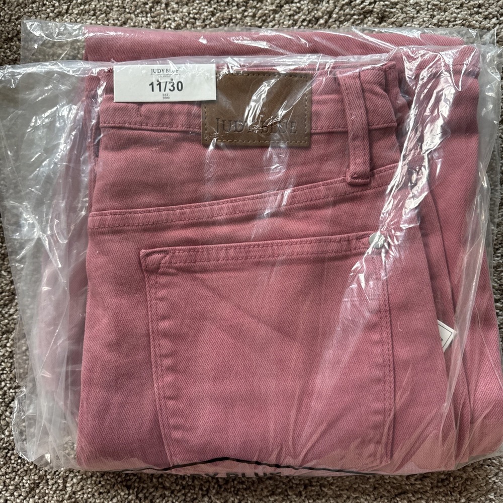 NWT Judy Blue High Rise Dusty Pink Crochet Patch Wide Leg Jeans Size 11/30